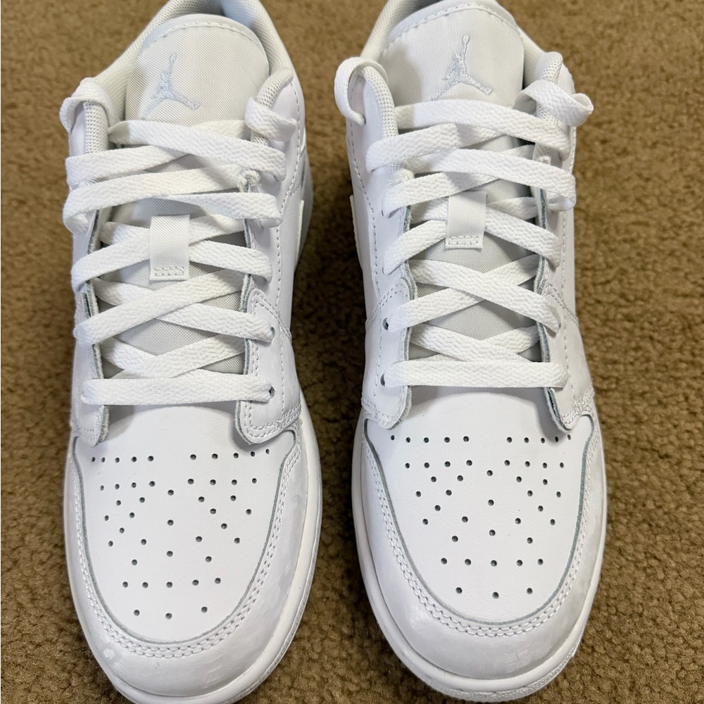 Jordan Kids White Sneakers